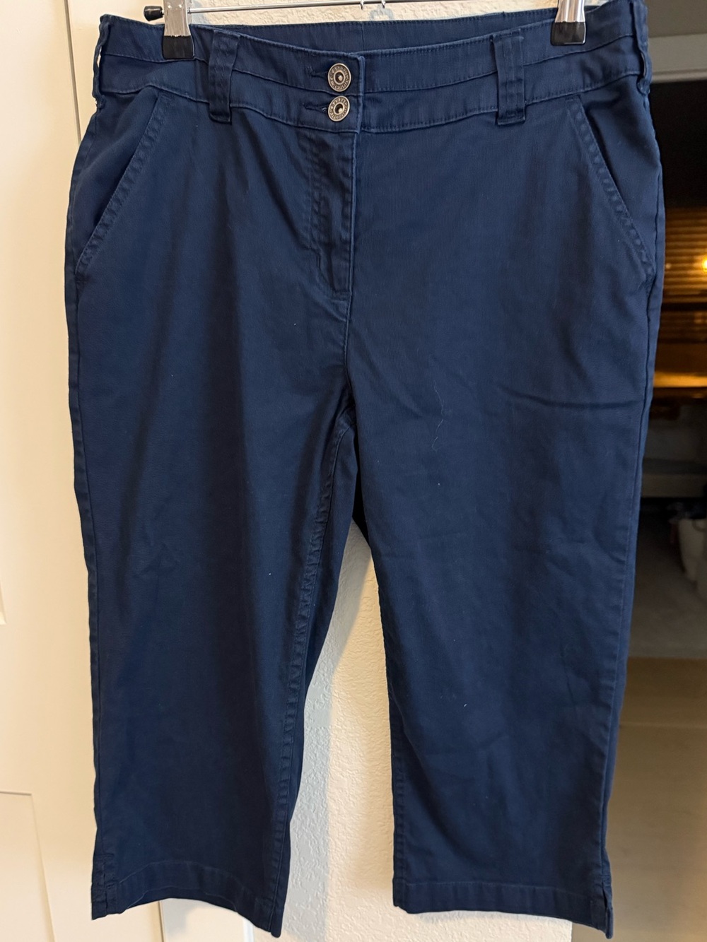 Christopher & Banks Navy Blue Stretch Capri Pants - Size 4